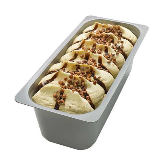 Banana Split Ice Cream (850013 P1 - Product lifestyle shot)